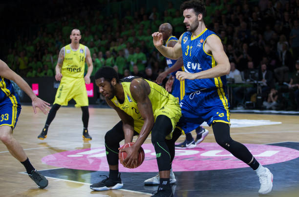 了广东队的 了广东队的